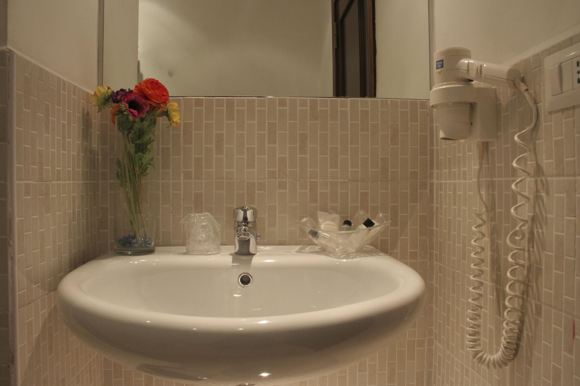 Hotel Mediterraneo Civitavecchia Eksteriør bilde