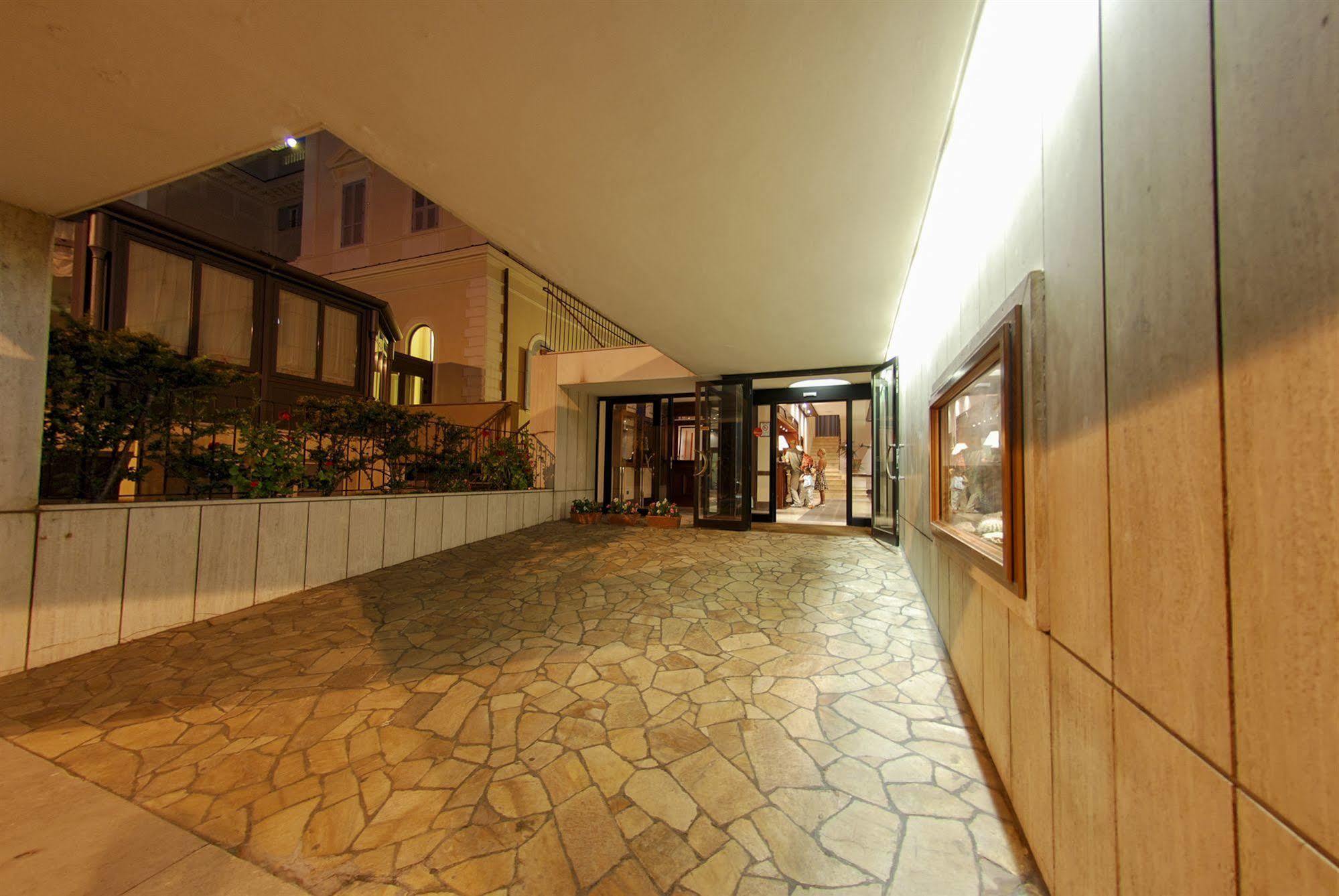 Hotel Mediterraneo Civitavecchia Eksteriør bilde